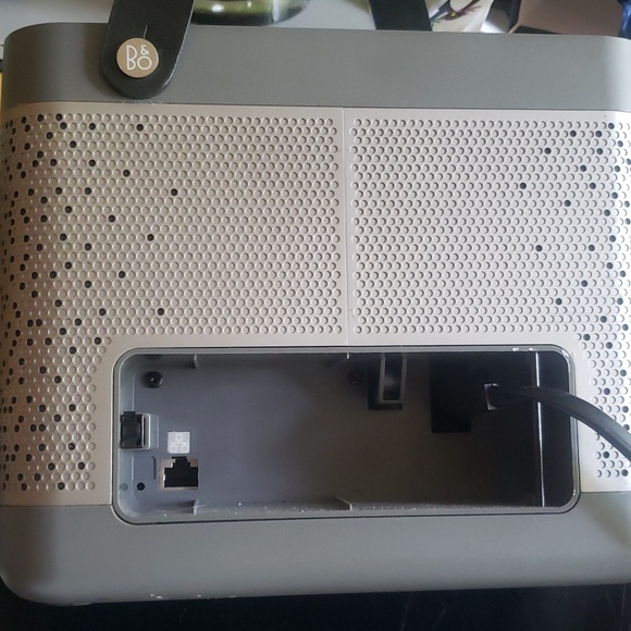 BANG & OLUFSEN BEOLIT 12 PORTABLE BLUETOOTH SPEAKER | STONE GREY. - Picture 4 of 6